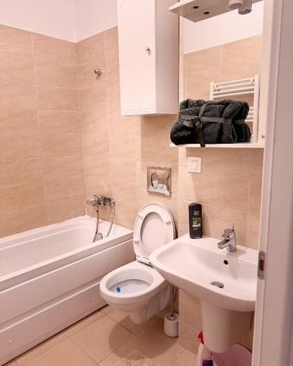 Apartament de închiriat GwiTown - Poză 4