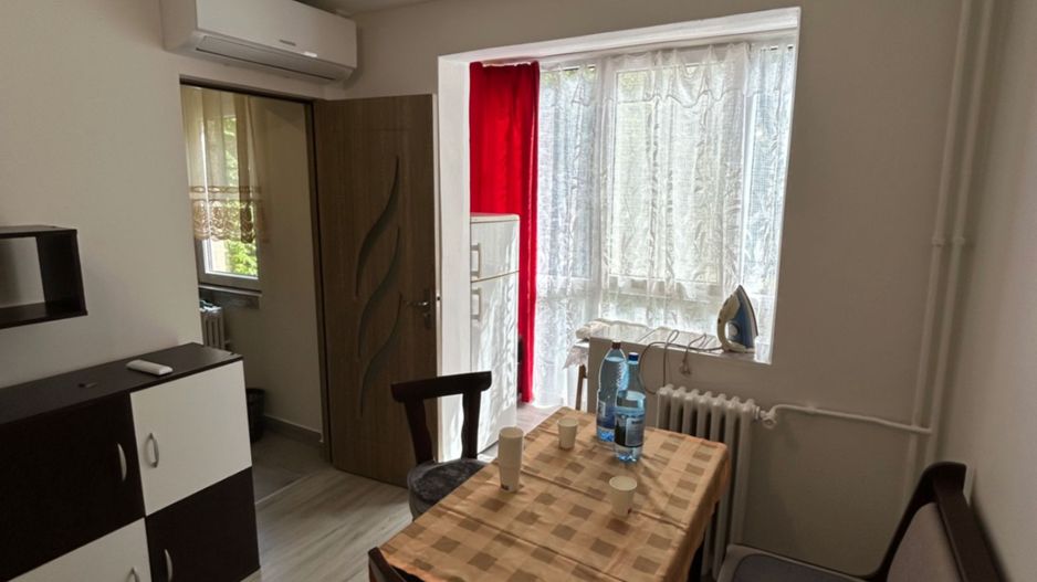 Apartament modern cu 3 camere luminos, disponibil pentru închiriere - Poză 8