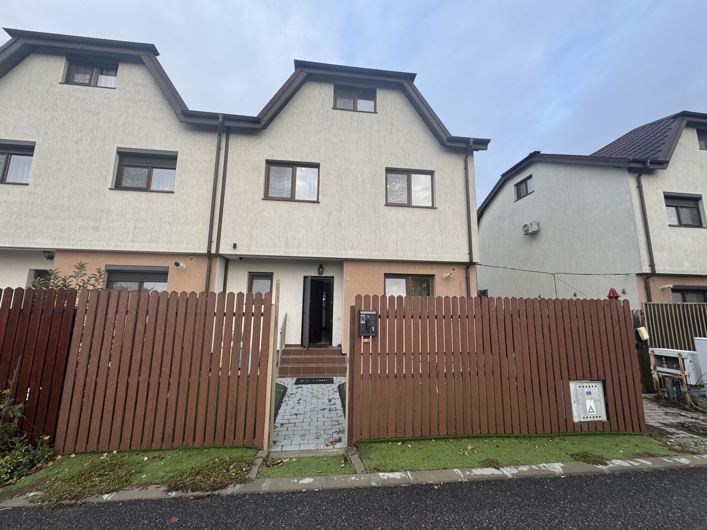 Casa Bragadiru De Inchiriat | P+1 100 mp | PetFriendly - Poză 1