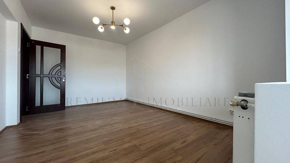 Apartament 3 camere  2 băi | renovat 2025 | parcare - Poză 4