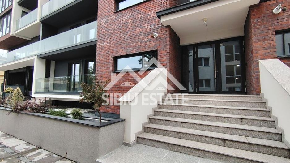 Apartament Premuim 3 camere Sibiu central, boxa si garaj  - Poză 2