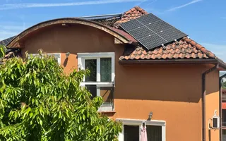 De închiriat – Vilă premium cu panouri fotovoltaice, grădină și garaj - Poză 21