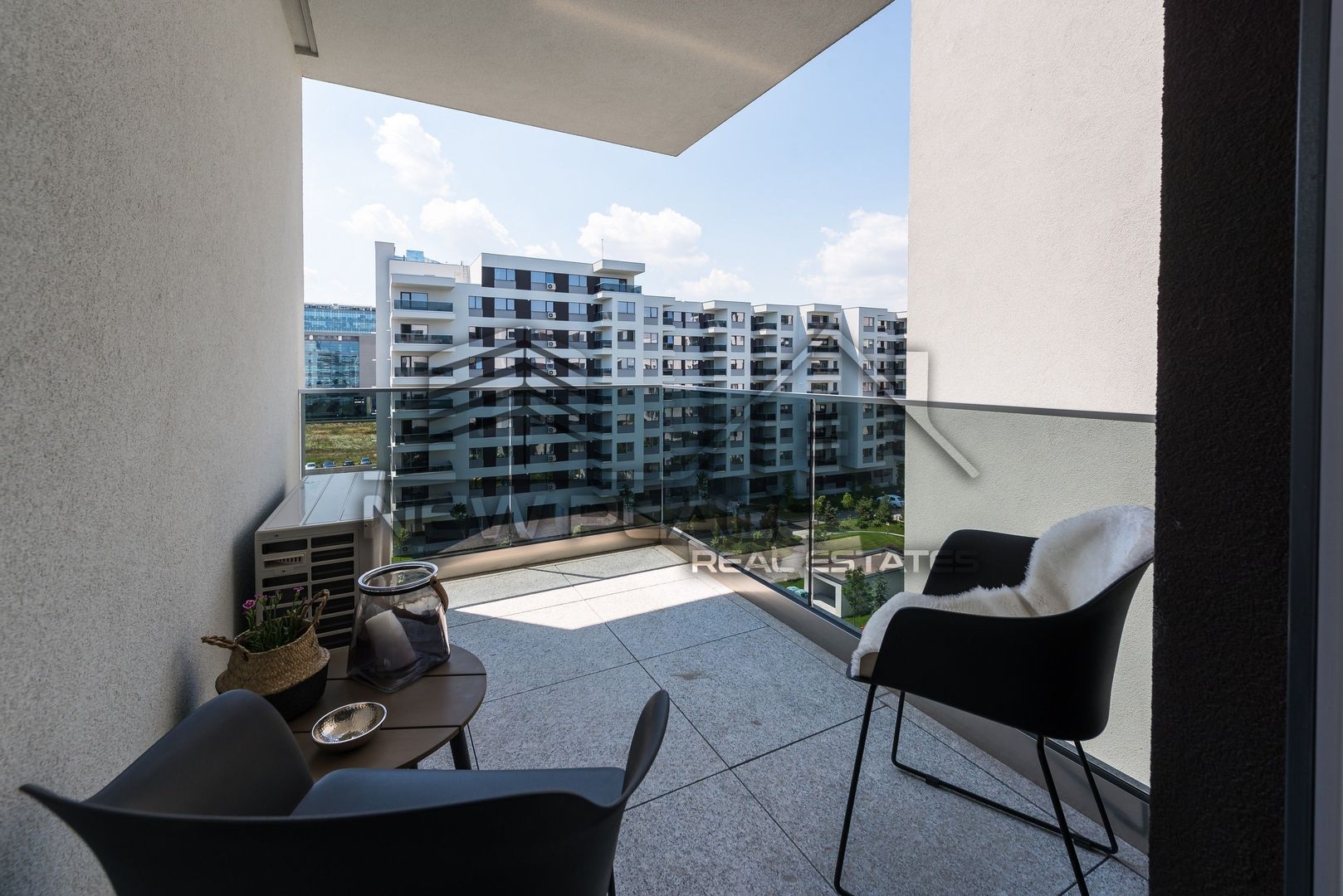 [VIDEO] 4City North | Apartament exclusivist | Vedere curtea interioara | Lux - Poză 17