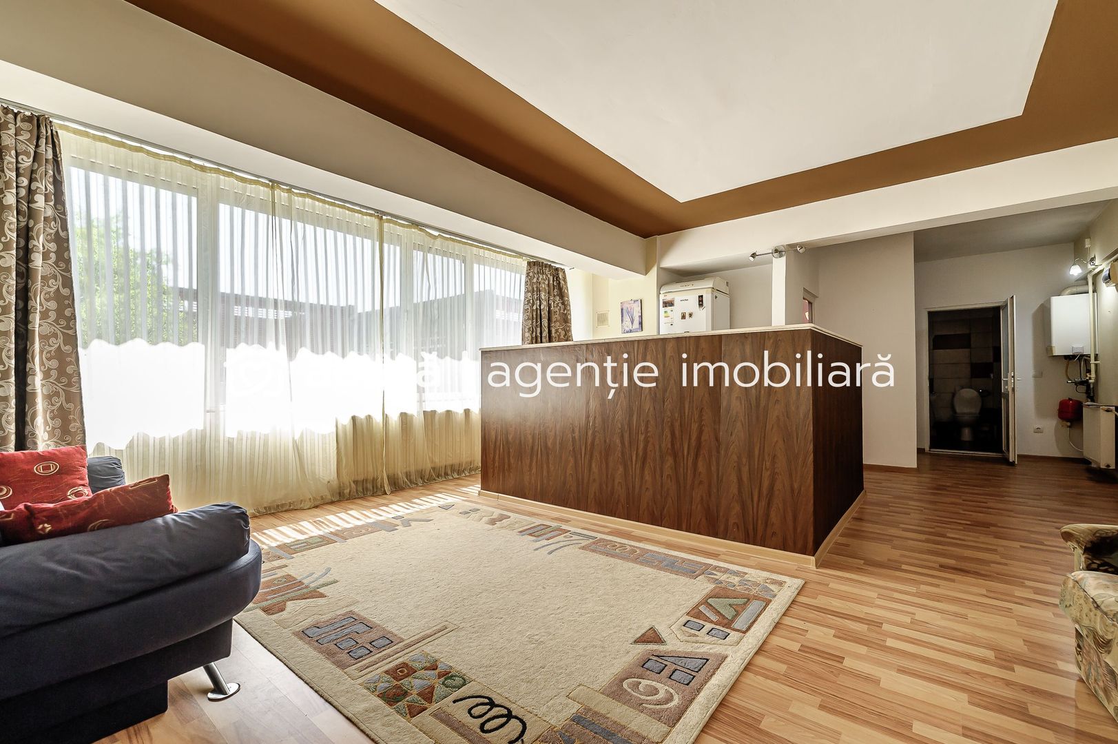 VANDUT Apartament cu 2 camere spațios si luminos - Poză 2