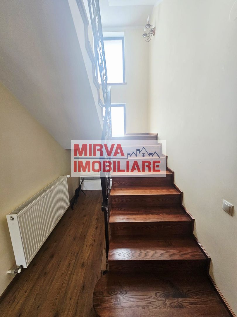 Vilă spațioasă Strejnicu S+P+1E+M, 8 camere, garaj, teren 595 mp - Poză 44