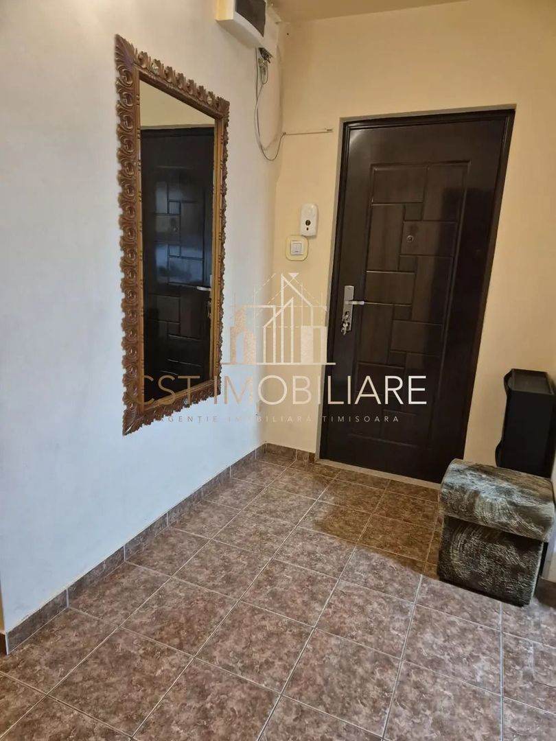 Aradului - 4 Camere -Decomandat - Etaj intermediar - Poză 3