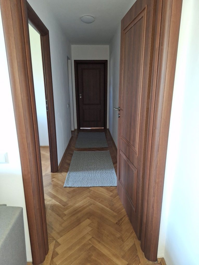 Apartament 3 camere renovat integral, etaj 3/4, lângă metrou Păcii - Poză 2