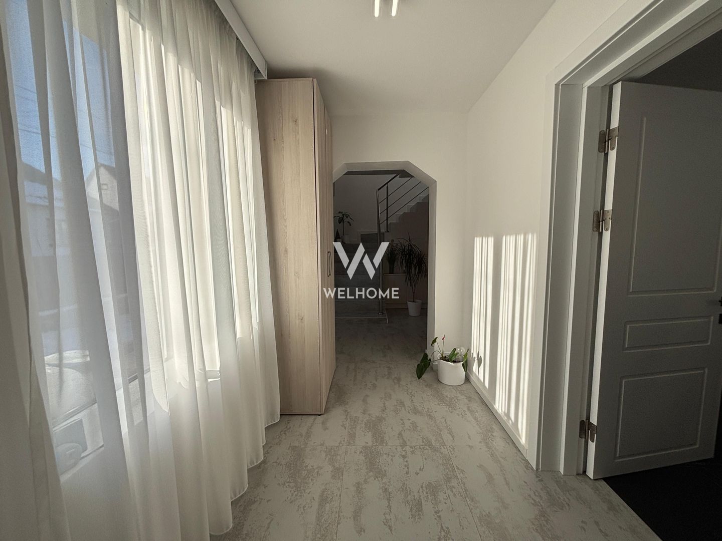 Casa INDIVIDUALA -Zona Lacul Lui Binder - Poză 12