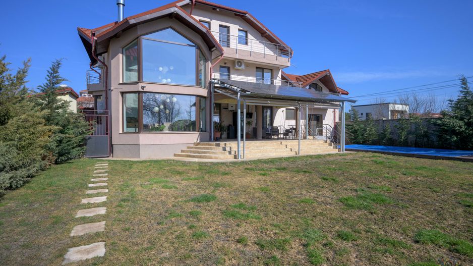 Vila cu design spectaculos, tehnologie smart & lifestyle complet - Poză 51