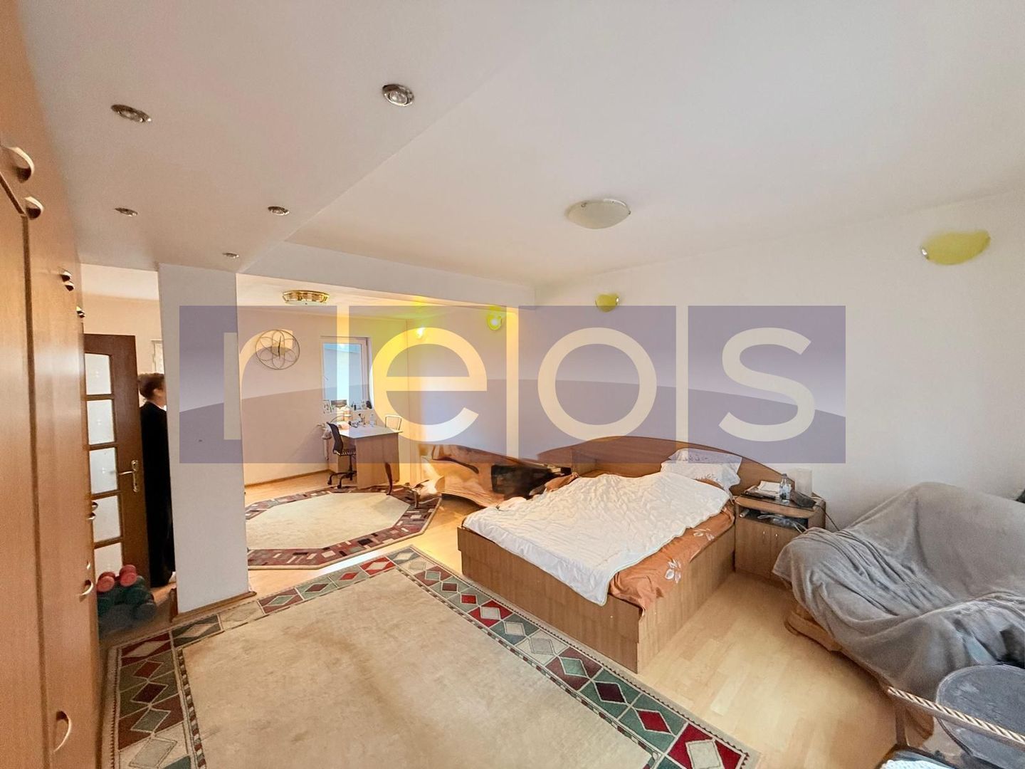 VILA SPATIOASA VATRA LUMINOASA | MEGA MALL | IDEAL FAMILIE - Poză 3