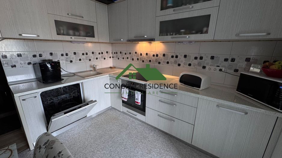 Apartament 2 camere decomandat de vânzare, Marasesti - Poză 2