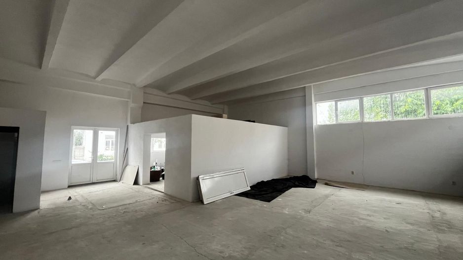 Spațiu comercial premium de închiriat ,190mp,centru  Covasna. - Poză 5