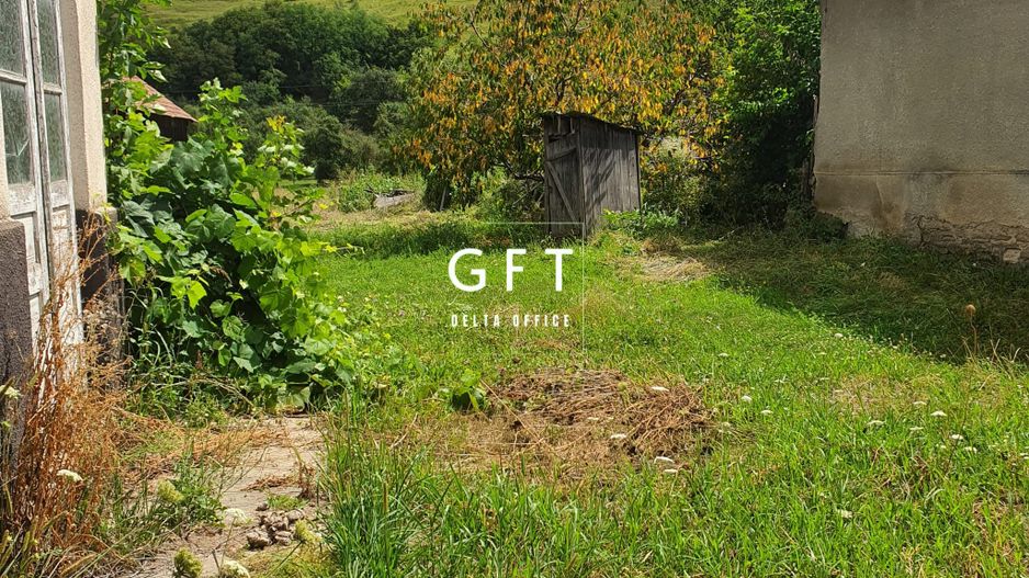 Casa cu teren de 40 ari,situata in centrul comunei Matei - Poză 5