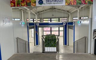 Spatii comerciale de inchiriat in PIATA DELFINULUI - Poză 4