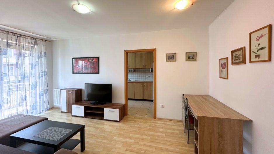 Apartament 2 camere mobilat și utilat cu vedere superbă spre Tâmpa - Poză 11
