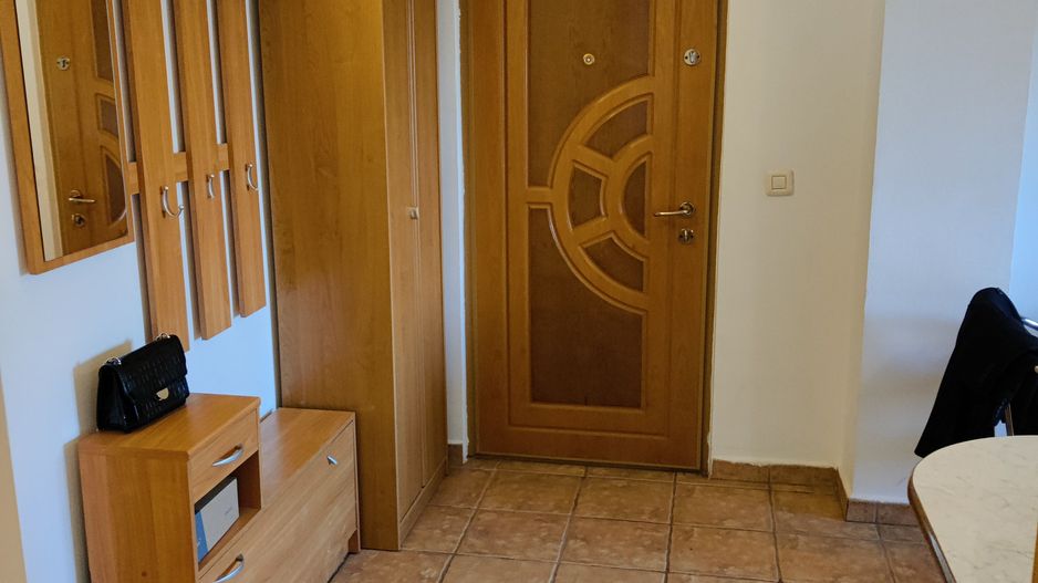 APARTAMENT  4 CAMERE C.ARADULUI 650 EURO - Poză 4