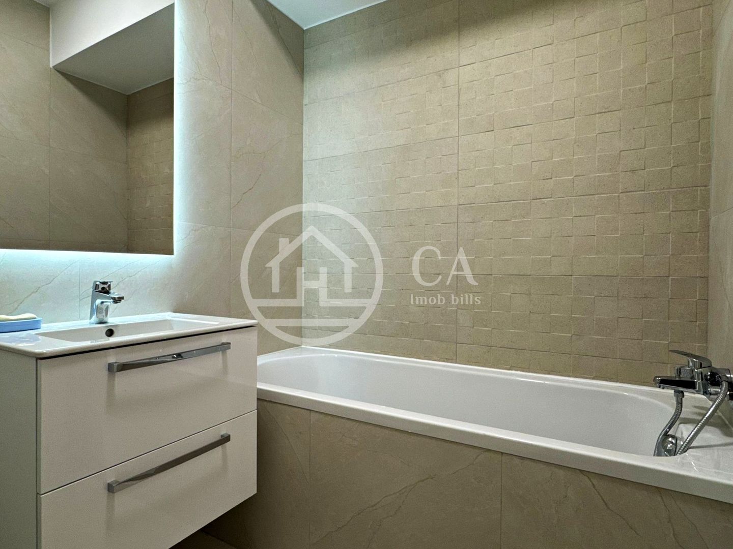 Apartament de închiriat cu 2 camere în PRIMA ARENA, Oradea - Poză 12