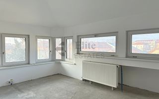 Birou cu 3 camere  de inchiriat ultracentral in Oradea - Poză 6
