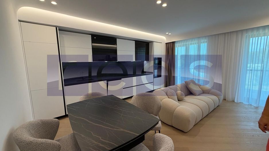 VANZARE APARTAMENT 80MP | 3 CAMERE | MOBILAT-UTILAT LUX | TERASA 24MP - Poză 3