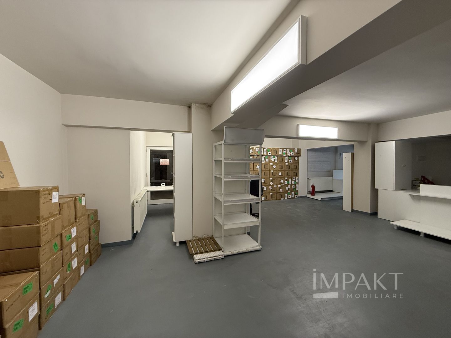 Spatiu de 450 m2 Piata Cipariu, ideal depozit curierat, arhivare, etc - Poză 11