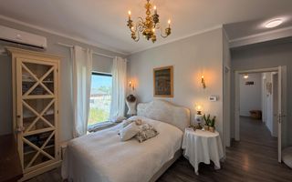 Vila 4 camere, curte amenajata | Strada Petre Ispirescu - Poză 4