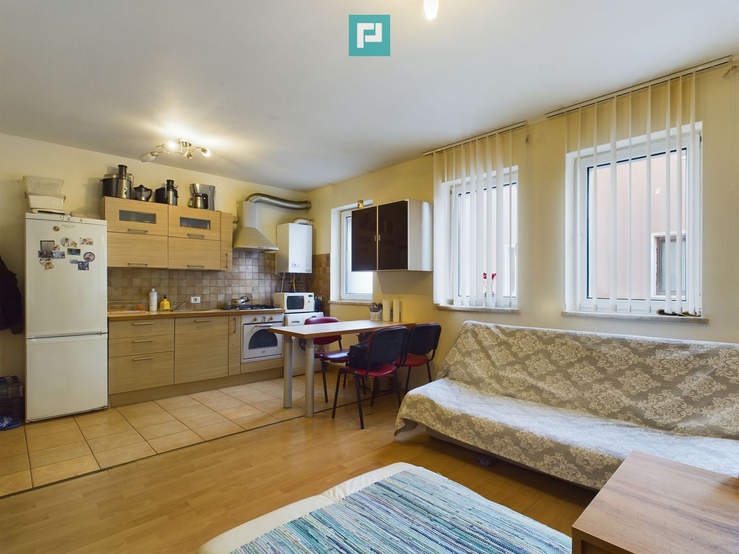 Apartament 3 camere Dumbrăvița - Poză 1