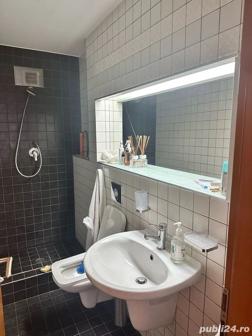 Vanzare Apartament 3 Camere cu Centrala la 2 minute de Mall Vitan - Poză 5