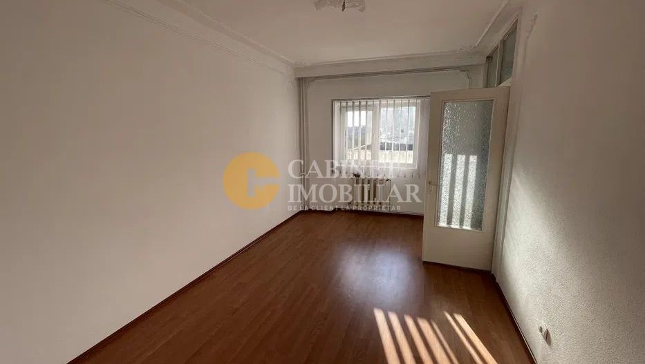 Nicolina Apartament 2 Camere Decomandat Etaj Intermediar -Bloc 1992 - Poză 3