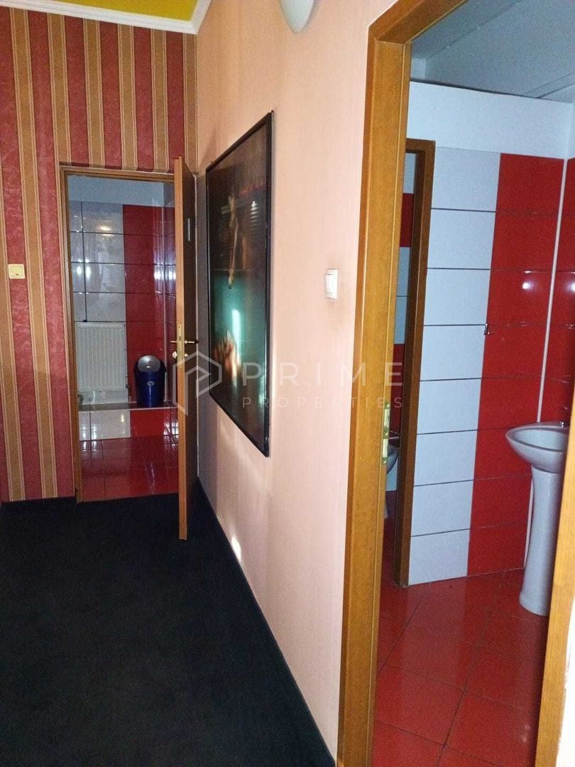 Spațiu Comercial și Birouri de Închiriat – 160 mp, Parcare Privată - Poză 6