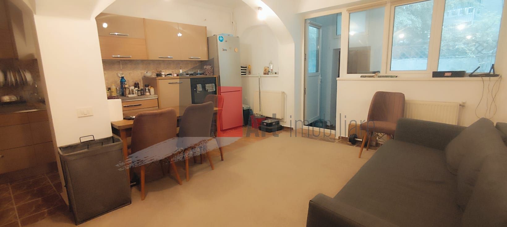 Casa "YENI" , constructie 2002, finisata complet - Poză 1