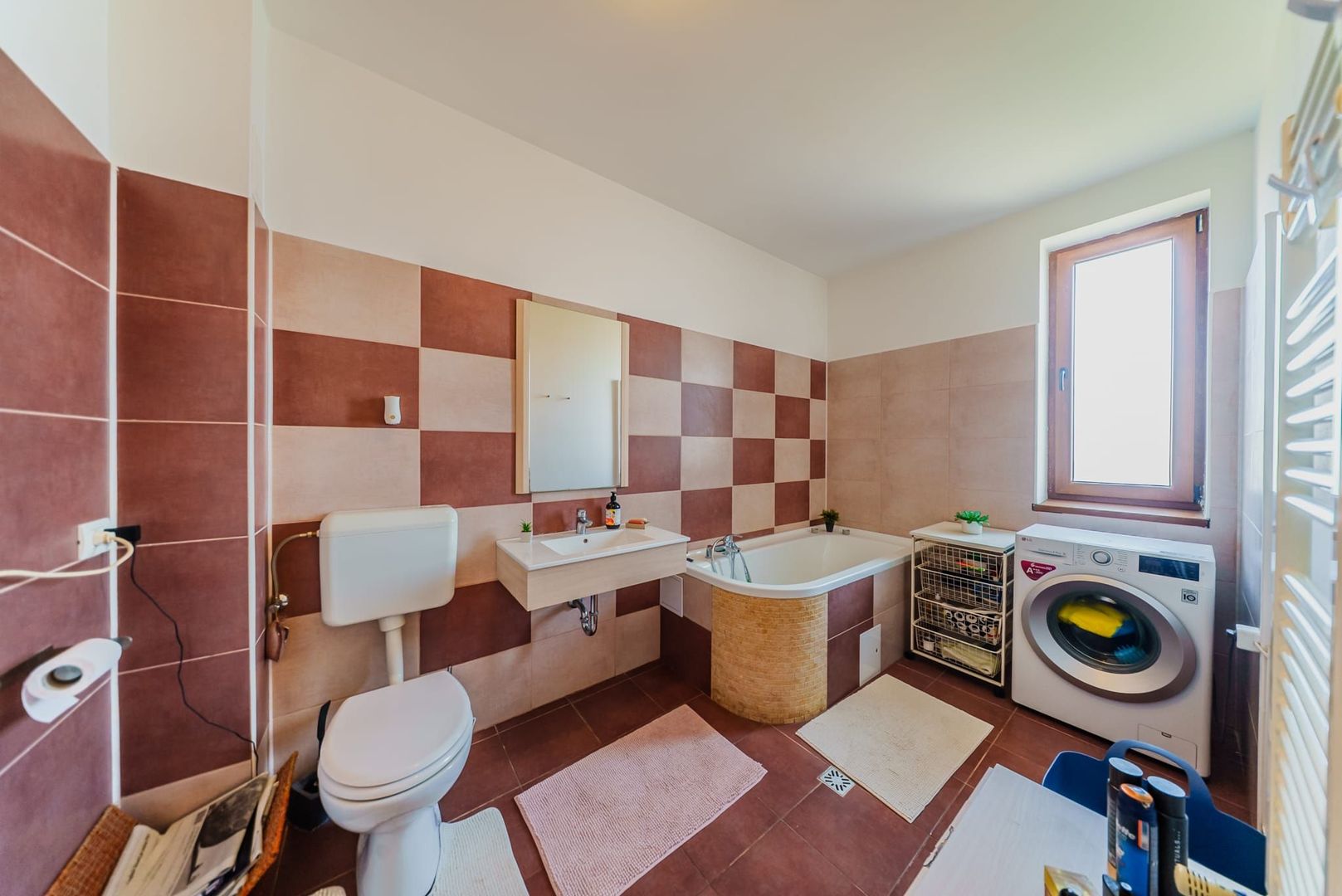 Vila 5 camere, gata de mutare, teren 700 mp, strada privata- Gradiste - Poză 11