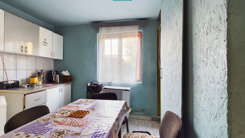 Casă cu 4 camere de vânzare în Sega - Poză 10