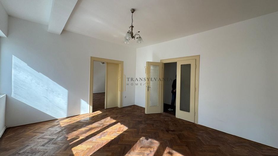 Spațiu de birouri de inchiriat pozitionat in zona istorica a Sibiului - Poză 3