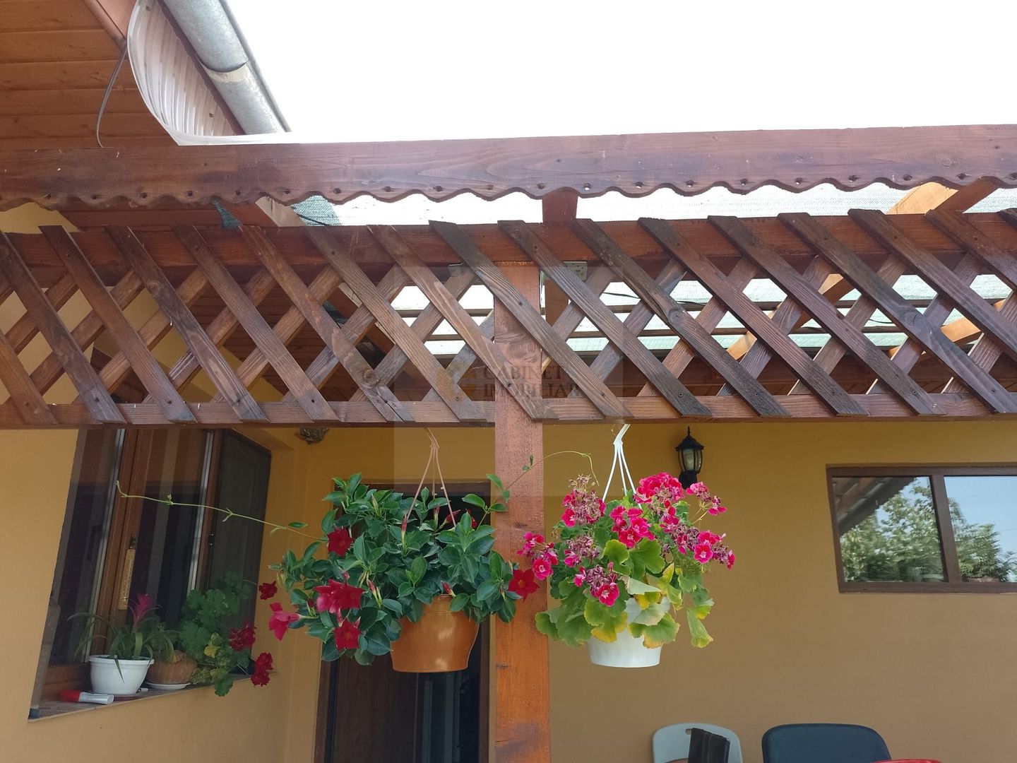 Casă de vacanță modernă cu teren generos –15min de Tecuci - Poză 25