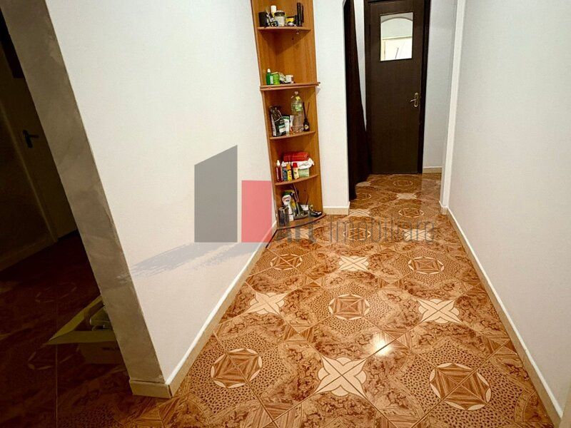 Vânzare apartament 4 camere decomandat cu centrală - Brâncoveanu - Poză 7