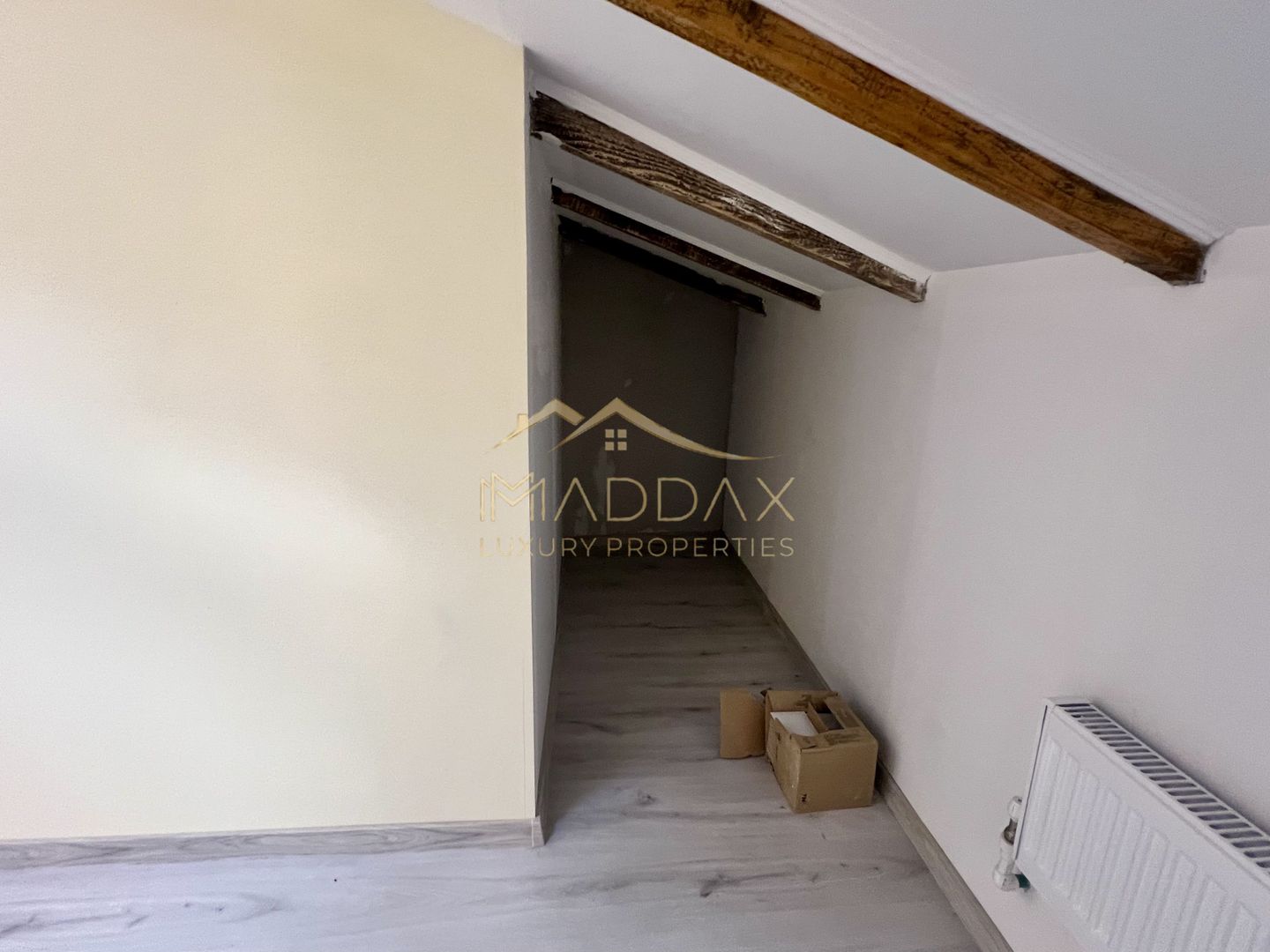 Casa **8 camere** // Domenii - Poză 25