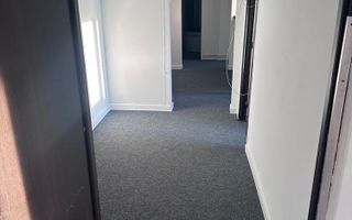 Apartament renovat, decomandat, 3 camere, de închiriat în Iași - Poză 1