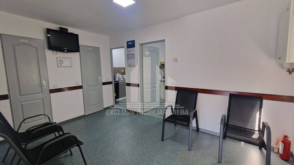 Spatiu de inchiriat pretabil pretabil pentru birouri, cabinete - Poză 1