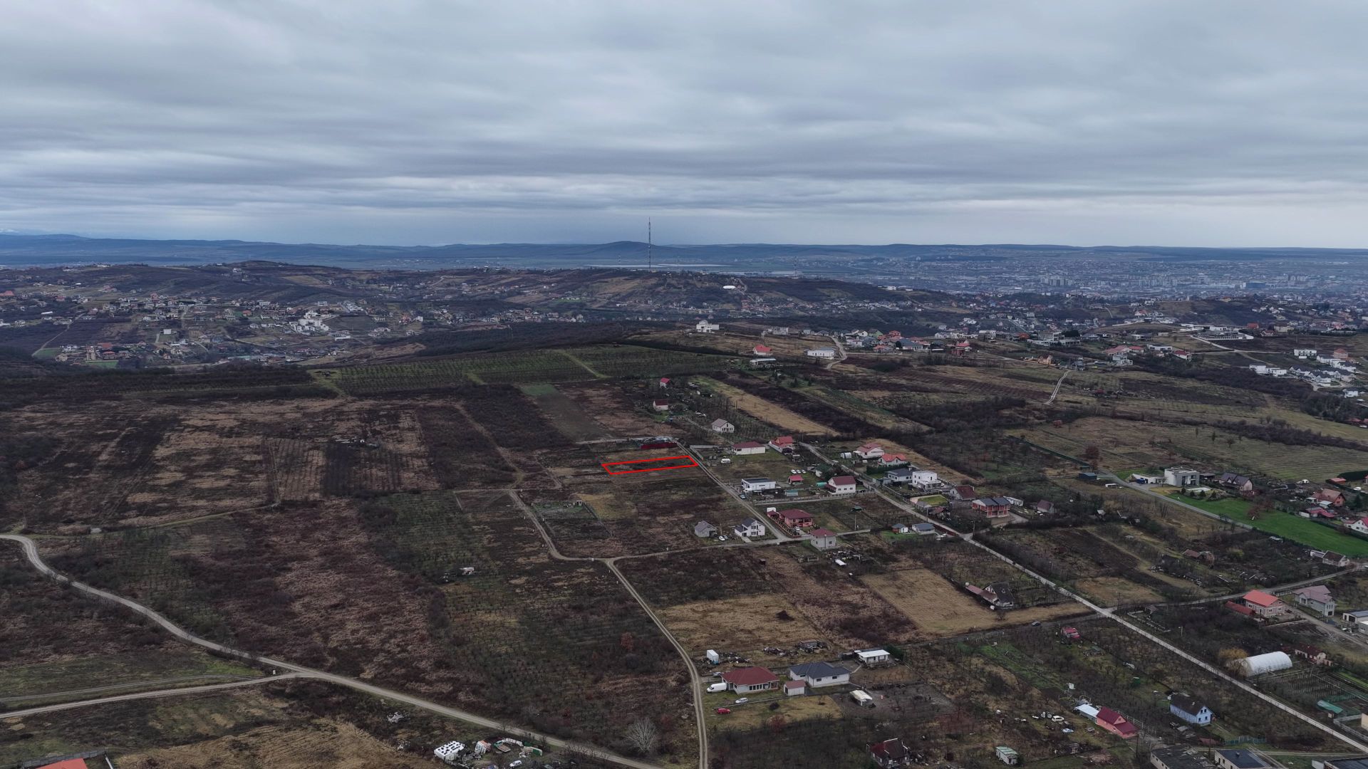 Teren Intravilan, Nicolae Beldiceanu - Poză 1