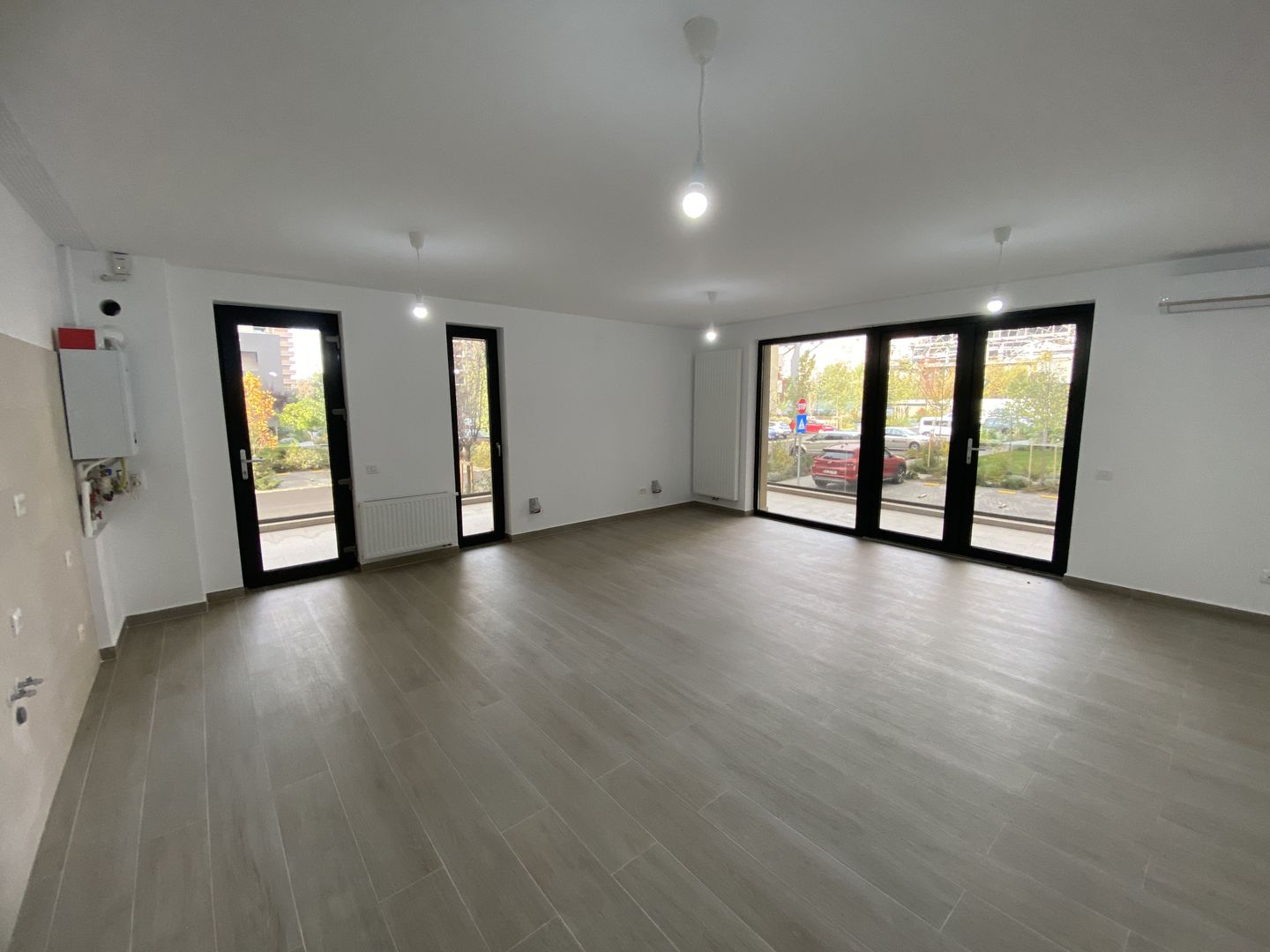 Spațiu comercial / Birouri de închiriat în Urban Plaza | Predare imediată - Poză 5