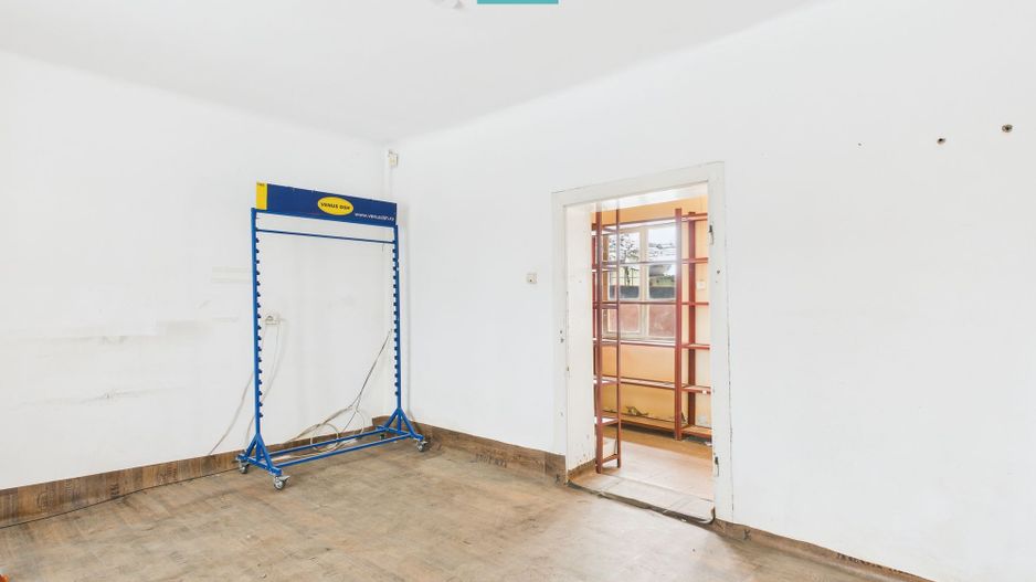 Hală și spații de birouri pe șoseaua principală - Poză 14