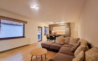 Casa cu 3 camere, curte proprie, renovata complet, Astra - Poză 1