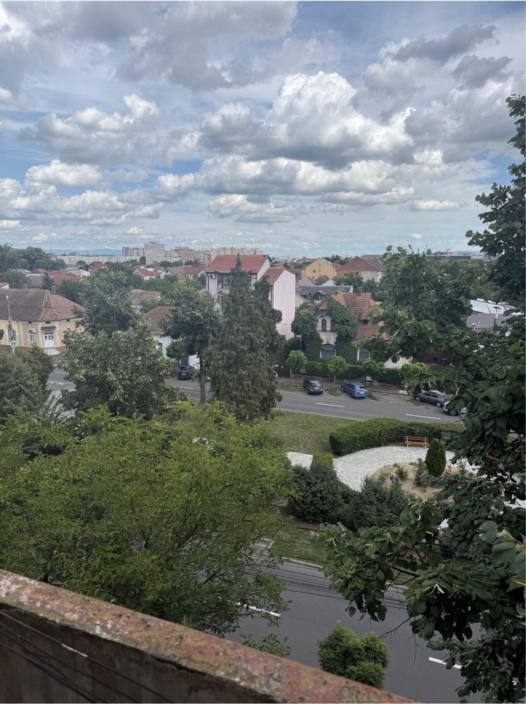 BRASADAS vinde ap 3 cam etaj 4/4 zona Closca. - Poză 1