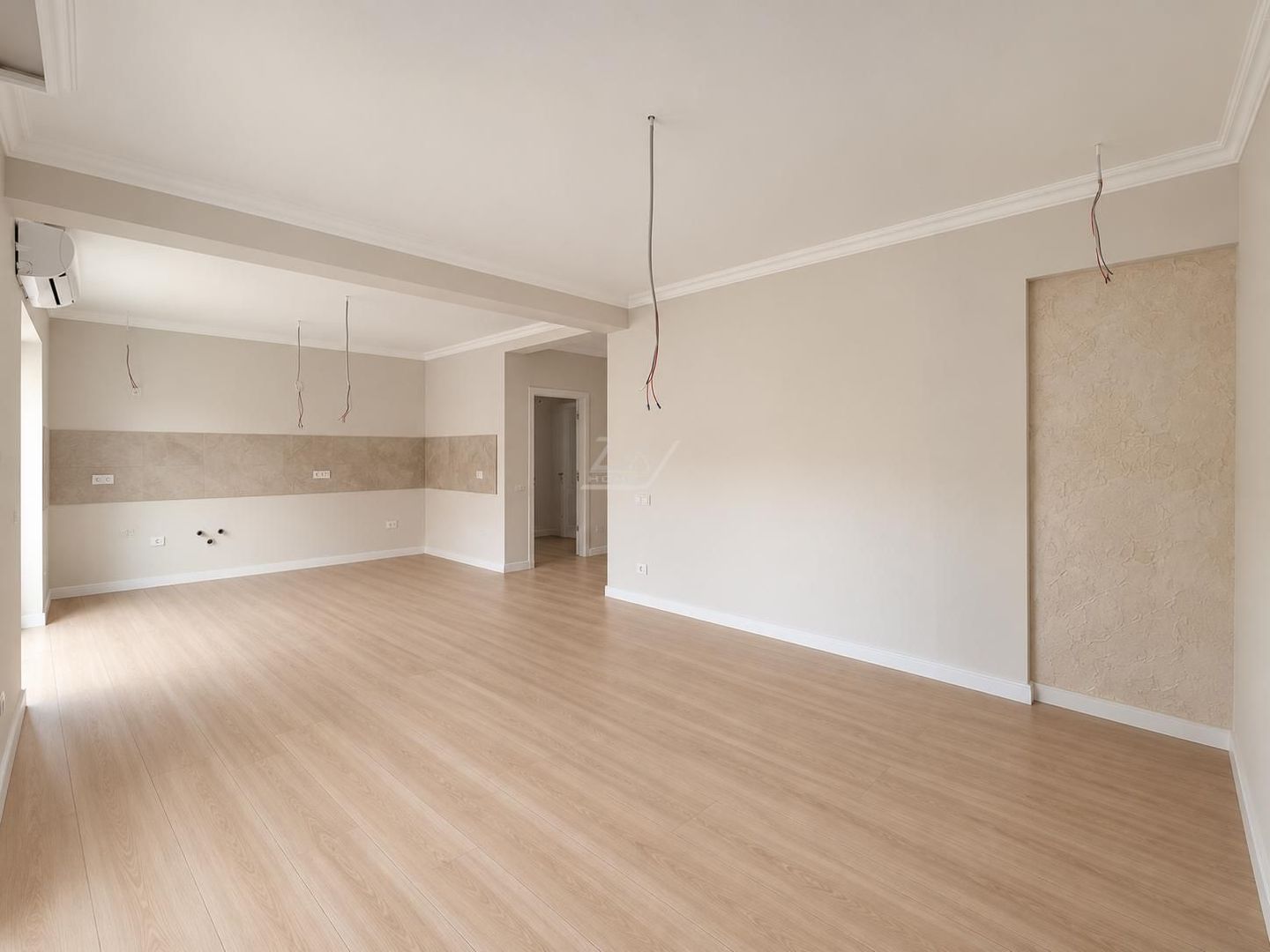 Duplex cu 5 camere - 3 bai. Finisaje Premium. Toate utilitatile. Asfalt. - Poză 5