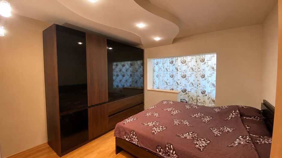 COMISION 0, Apartament 3 Camere, Decomandat, 3 Balcoane, Zona Aradului - Poză 3