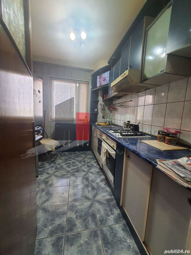 Vânzare apartament 3 camere Bd. Obregia-Turnu Măgurele - Poză 3
