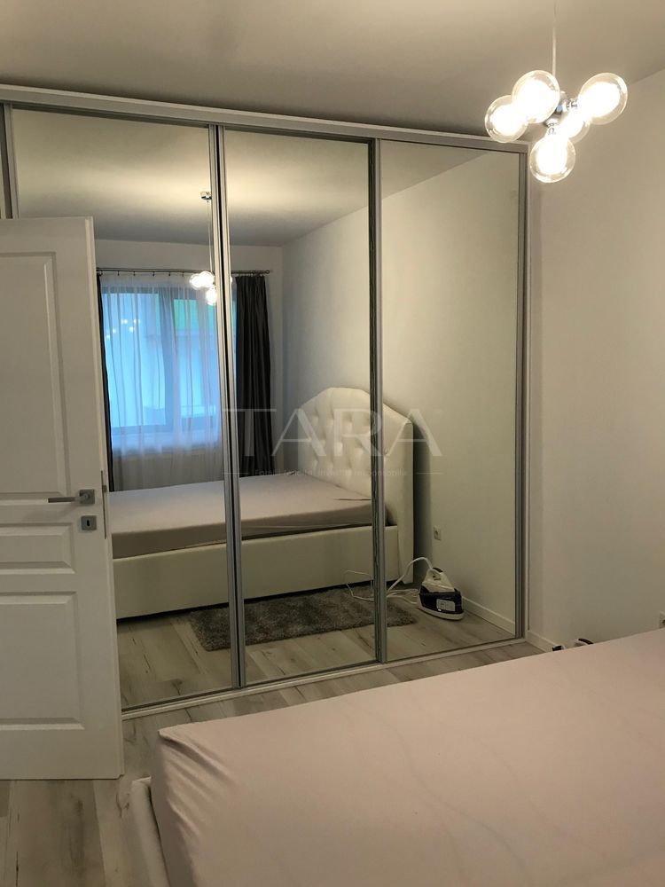 Apartament modern cu 2 camere, 52 mp, parcare, Zona Sub Cetate. - Poză 6