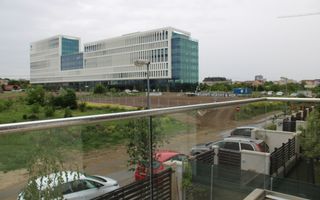 Imobil deosebit, curte spatioasa, centrala proprie, loc de parcare! - Poză 3