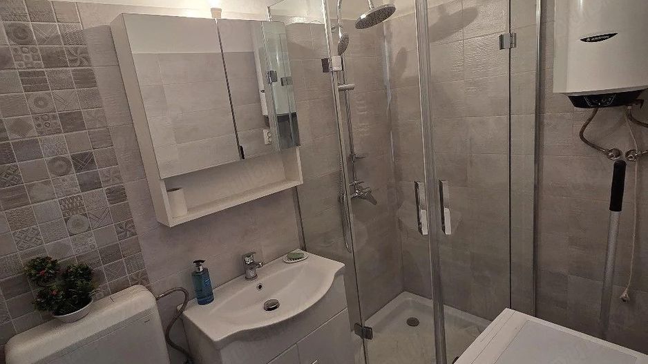 Apartament de vanzare ,  Zona Lipovei - Poză 2