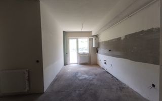 Apartament 3 camere | etaj 3 | Zona Sesul de Sus - Poză 1